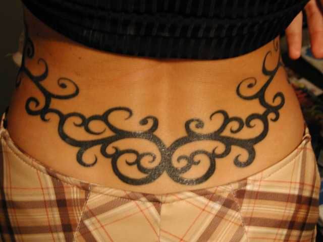 ZakrÄ™cone linie tribal